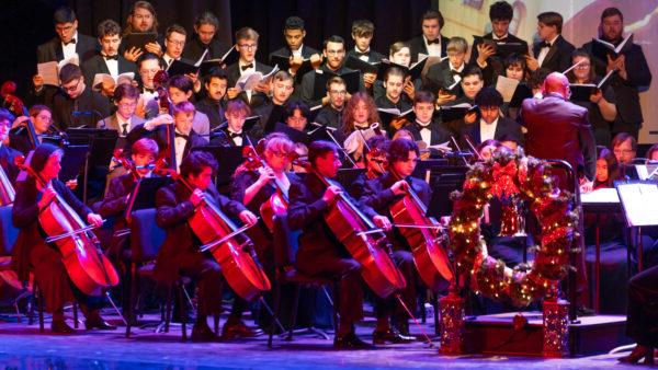 Orchestra an choir performing together